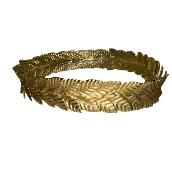 Elegant Caesar Laurel Leaf Gold Crown Costume Accessory for Halloween 👻 - Picture 5 of 13